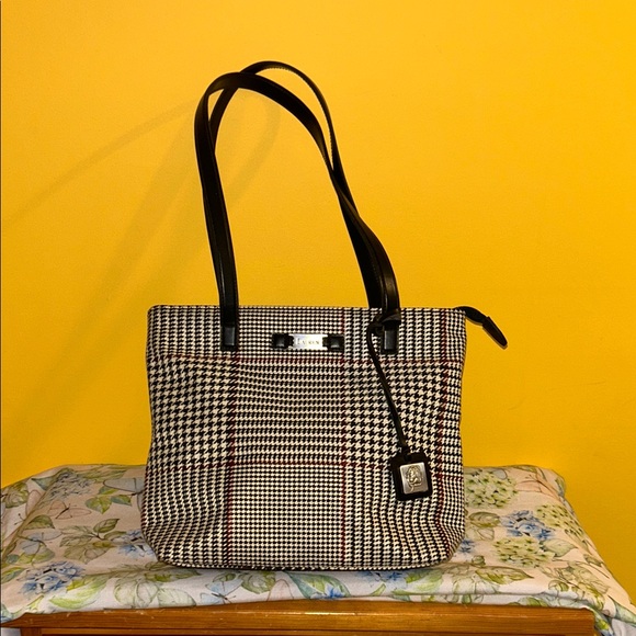 Lauren Ralph Lauren Handbags - Lauren by Ralph Lauren Houndstooth Pattern Shoulder Bag. NWOT. Prestine cond.